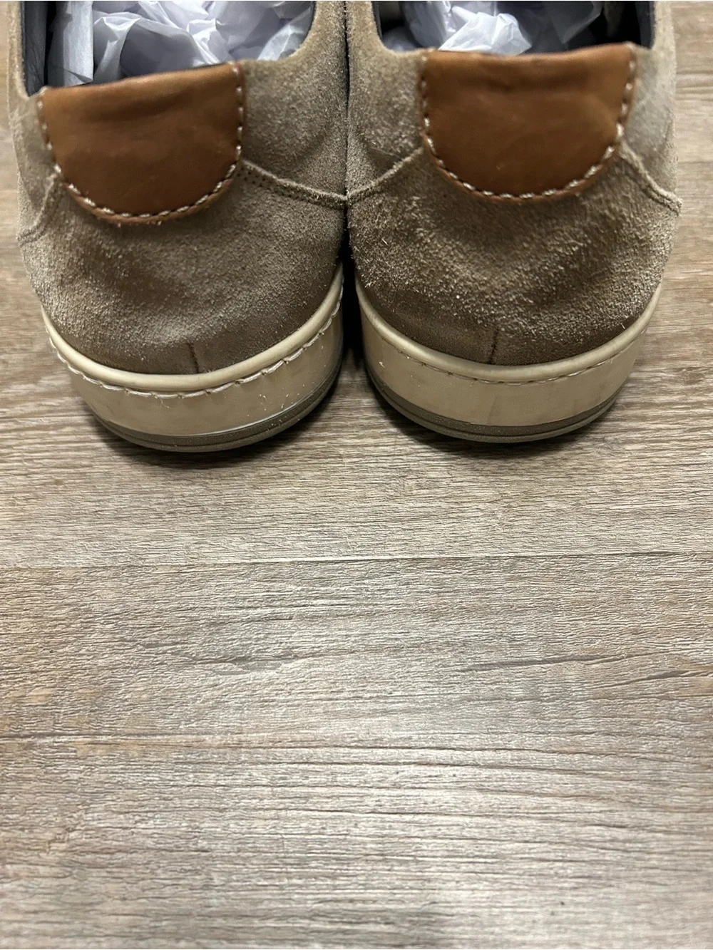 To Boot Barlow Men’s Size 10.5 Suede Lace-Up Low Top Sneakers Taupe Shoes